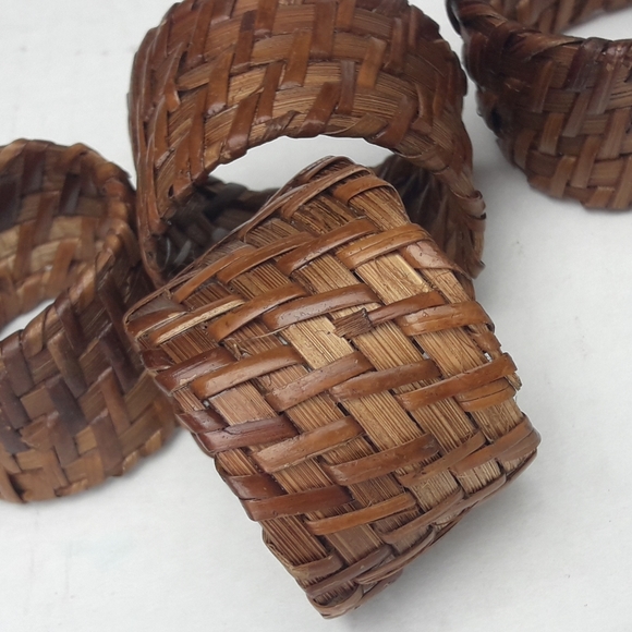 Wicker Napkin Rings Woven Basket Weave Holders - Picture 8 of 9